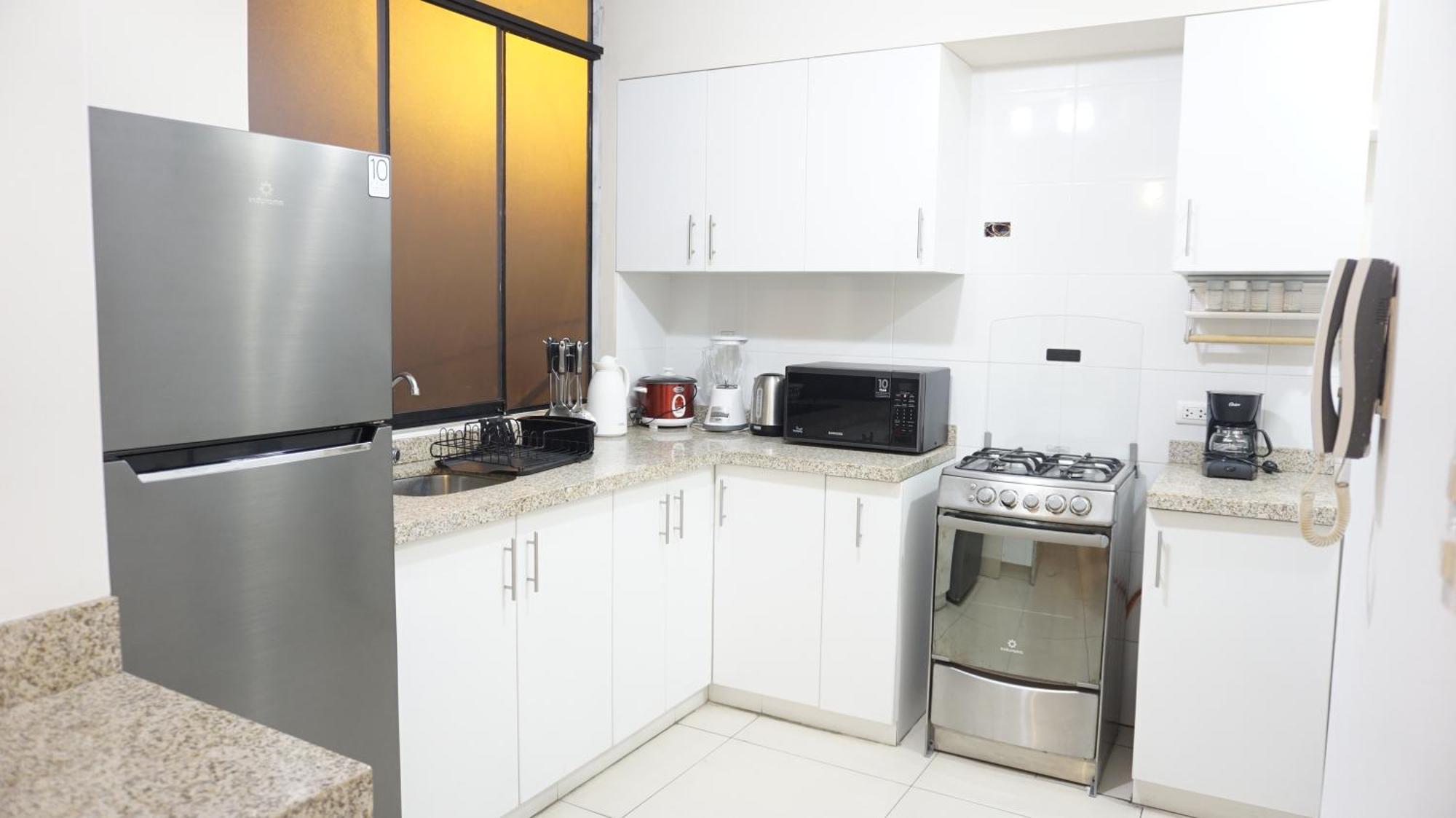 Apartamentos Lima Airport - Pillqu Peru Bagian luar foto