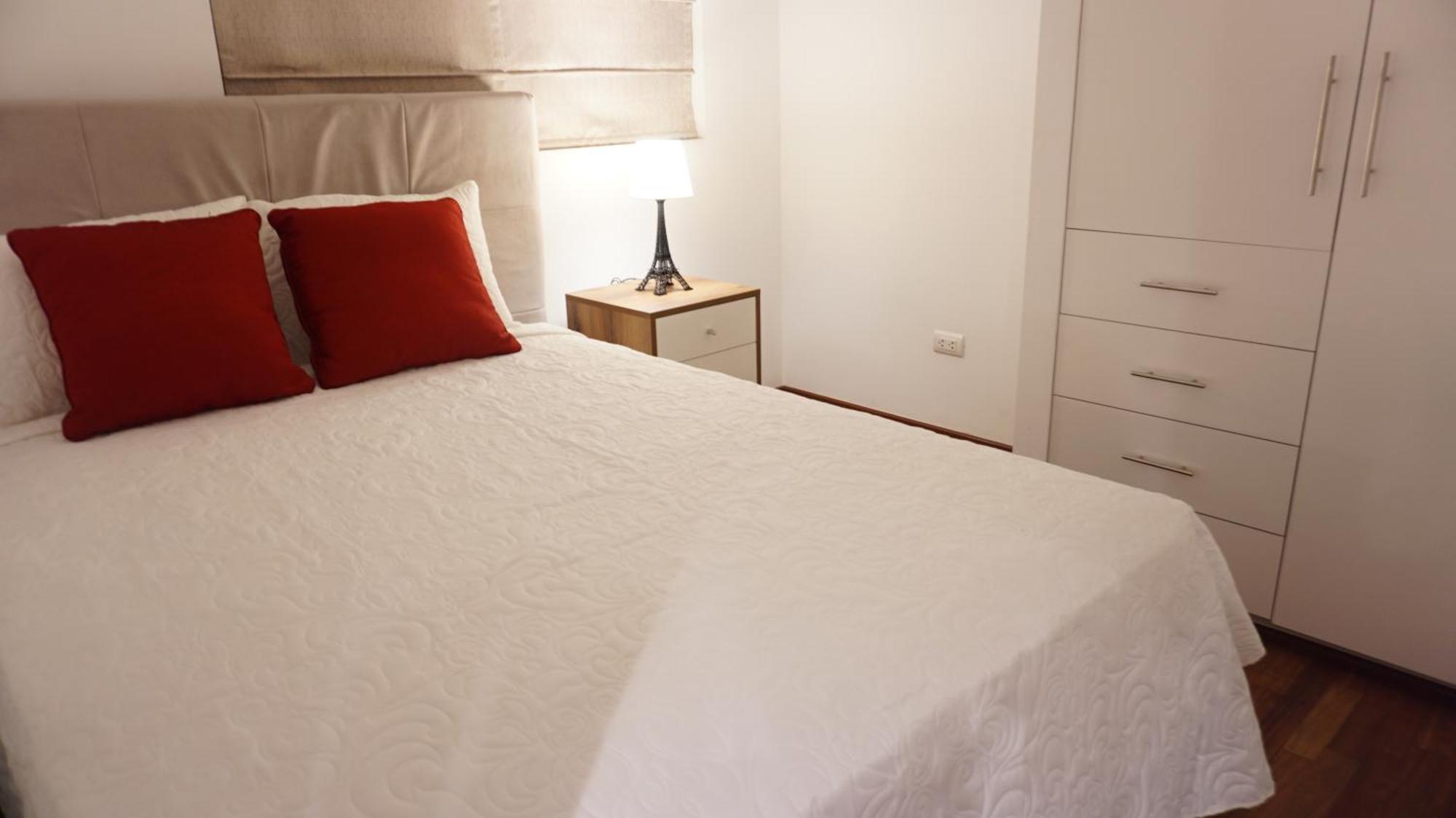 Apartamentos Lima Airport - Pillqu Peru Bagian luar foto